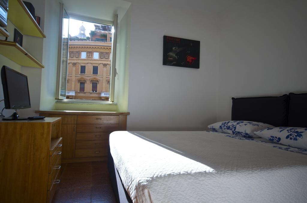 Apartment Arenula Rome Bilik gambar
